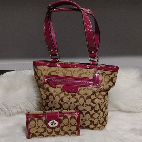 Coach Handbags - SALE! Auth Coach Tan/Mauve Signature Shoulder Bag & Wallet Vintage Bundle